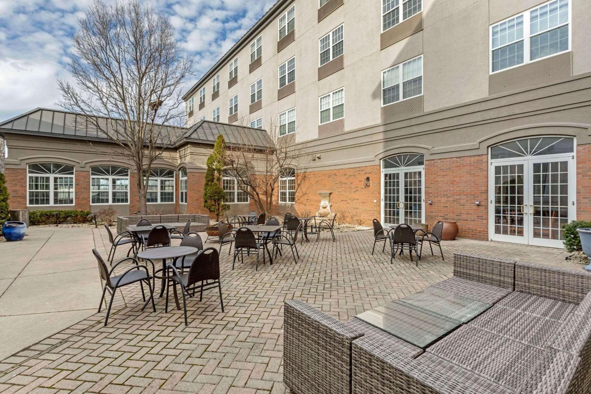 Country Inn & Suites By Radisson, Elk Grove Village-Itasca المظهر الخارجي الصورة