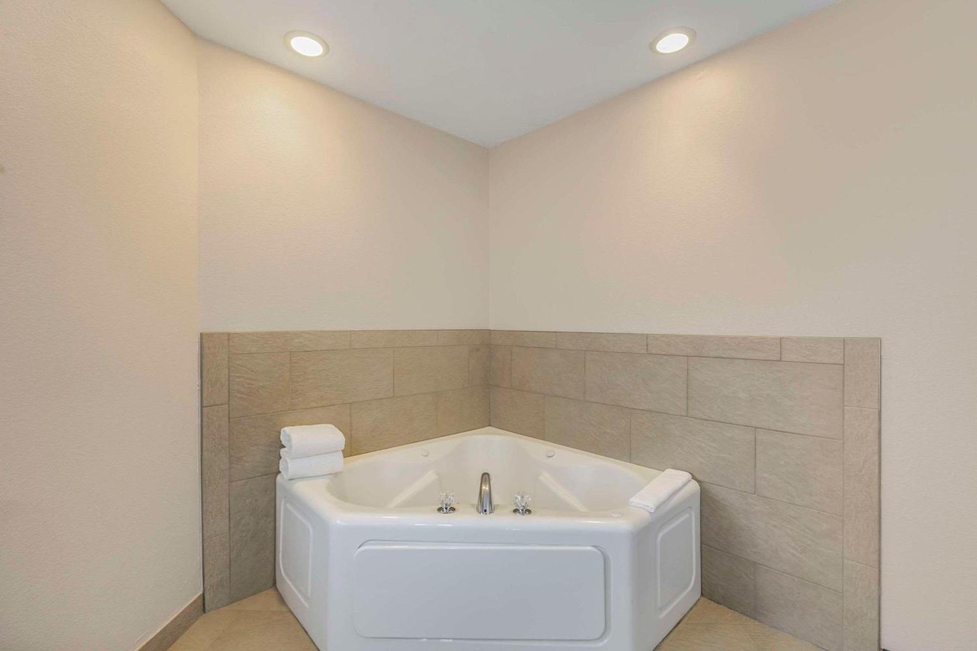 Country Inn & Suites By Radisson, Elk Grove Village-Itasca المظهر الخارجي الصورة